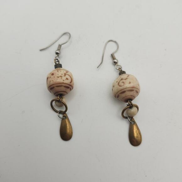 Boho Swirl Bead Teardrop Dangle Earrings Neutral Beige Gold Tone Drop Statement - Picture 1 of 8